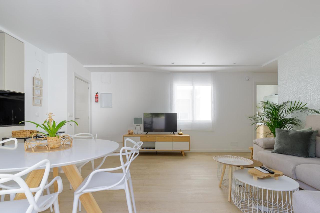 Spacious & Quiet Apartment By Hellomalaga - Azahar 외부 사진